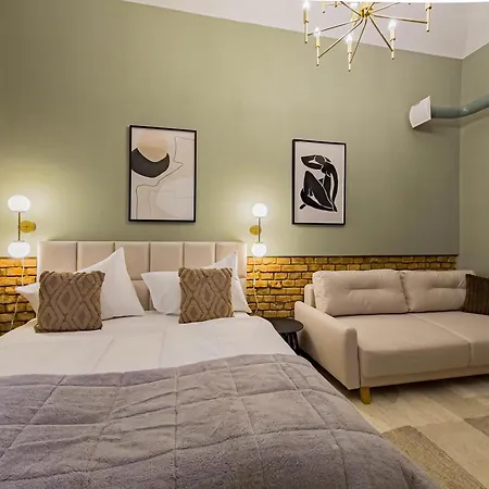 Magnificent With Sauna And Billiards *