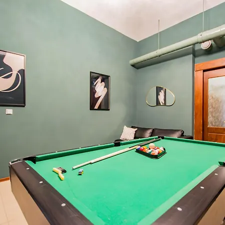 Magnificent With Sauna And Billiards *
