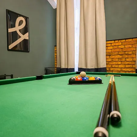 شقة Magnificent With Sauna And Billiards *