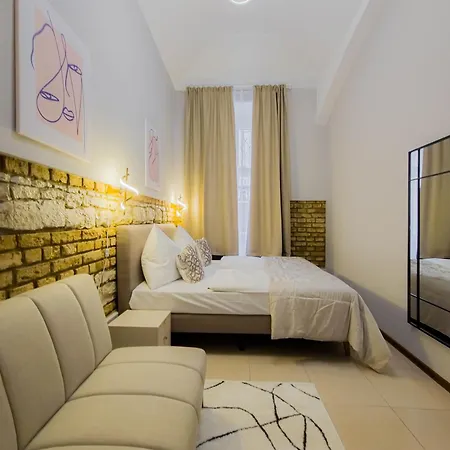 Apartment Magnificent With Sauna And Billiards *
