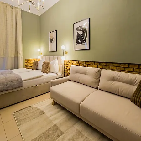 شقة Magnificent With Sauna And Billiards *