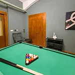 Magnificent With Sauna And Billiards * 프라하