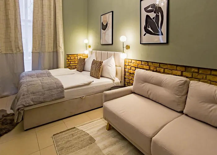 Magnificent With Sauna And Billiards Praha