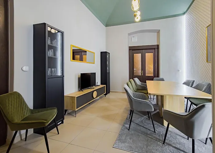 Magnificent With Sauna And Billiards